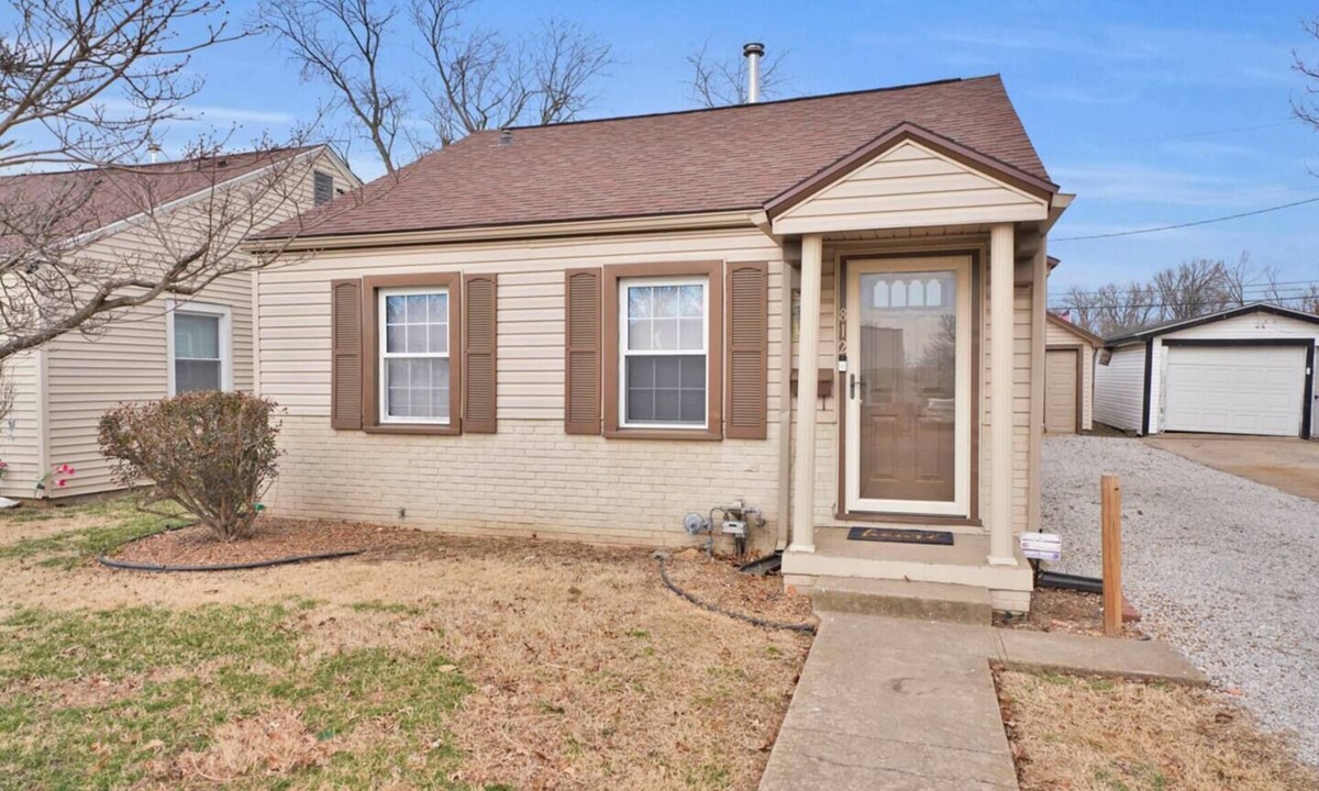 Evansville House | Charming Olmstead Estates