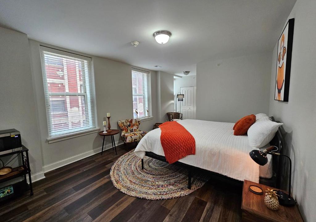 Champaign Apartment | Charming Studio at The Inman - 212