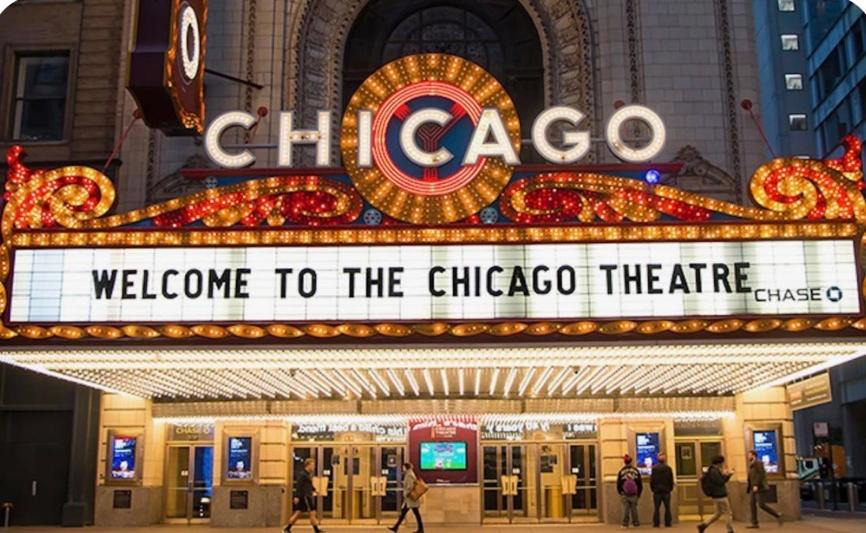 Austin House | Cheerful bedroom free parking approx 15 mins to downtown Chicago!