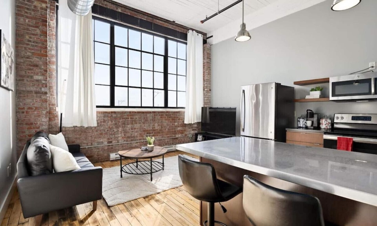 Peoria Apartment | Chic Loft in Peoria Warehouse District