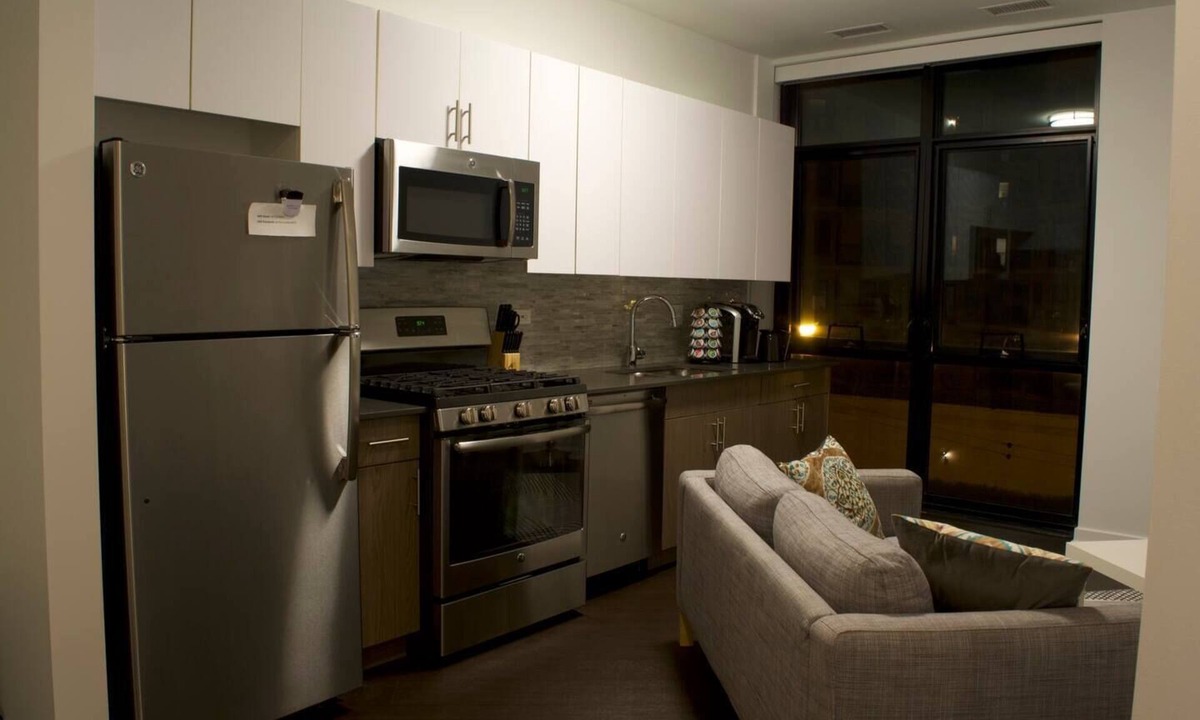 West Town Apartment | Chic Studio @FultonRiver steps to #FultonMarket