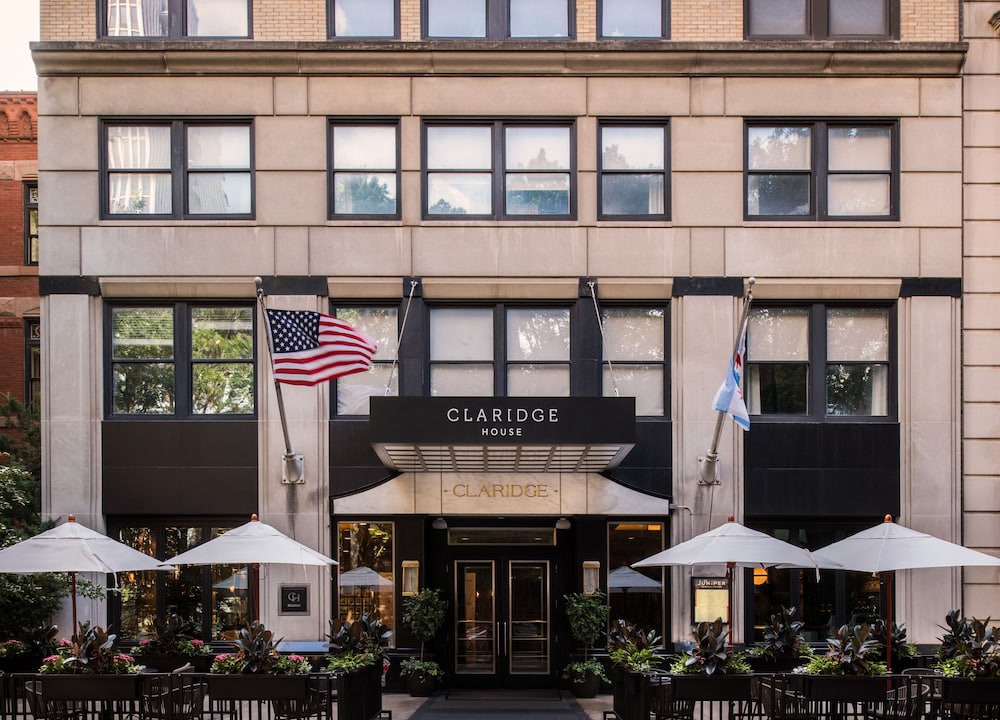 Gold Coast Hotel | Claridge House