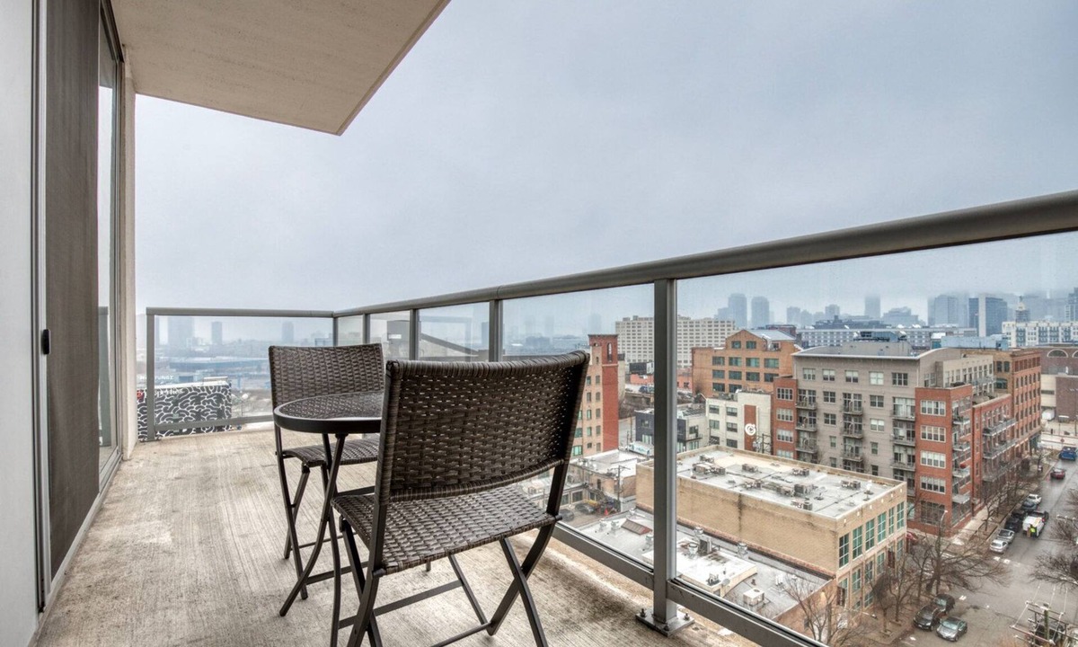 River West Apartment | Clean River West 2BR w/Party Room, nr Fulton Market, by Blueground