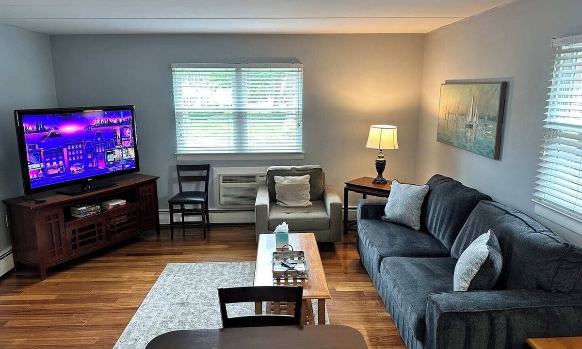 Narberth Apartment | Comfy 2 BR Mid Term Apartment