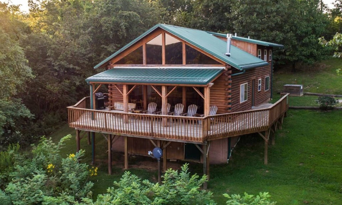 Ponca Condo | Compton Mountain Cabin w/Big Mountain Views