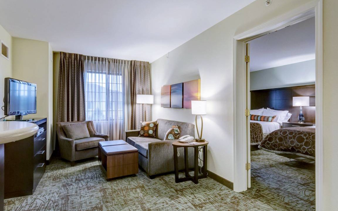 Peoria Condo | Condo ∙ 1 bedroom ∙ 4 guests