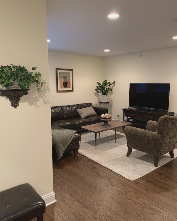Highland Park Condo | Condo - Downtown Highland Park