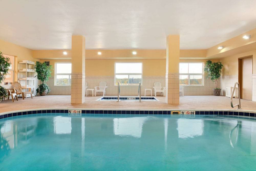 Country Inn | Quad Cities