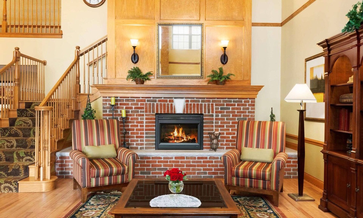 Sycamore Hotel | Country Inn & Suites by Radisson, Sycamore, IL
