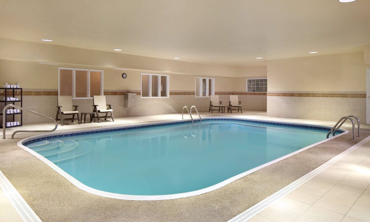 Champaign Hotel | Country Inn & Suites by Radisson, Champaign North, IL