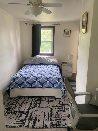 Port Ivory House | cozy room with private bathroom