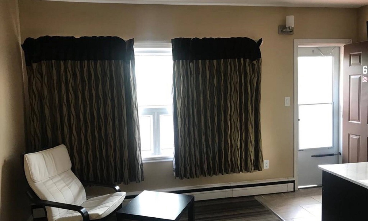 Paris Hotel | Davidson Motel