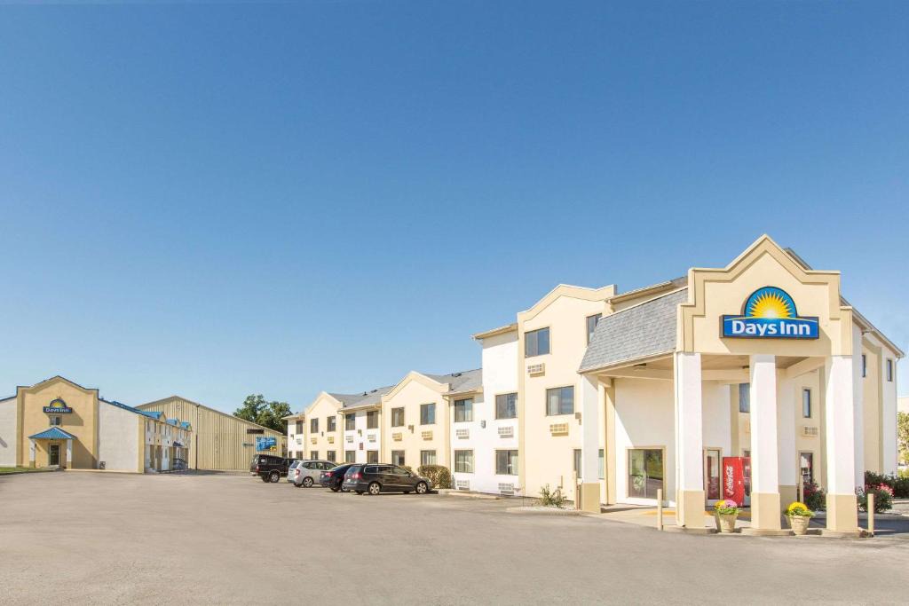 Effingham Hotel | Days Inn by Wyndham Effingham