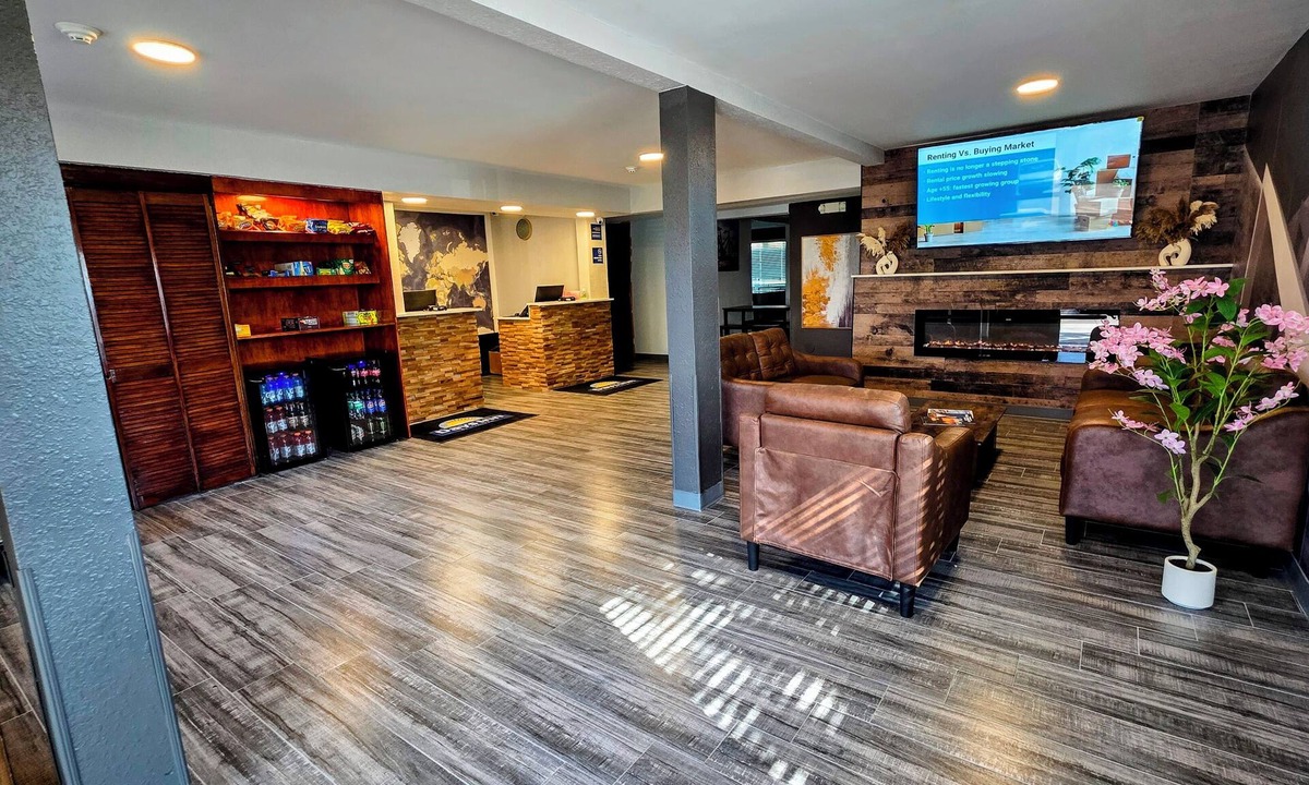 Waukegan Hotel | Days Inn by Wyndham Waukegan