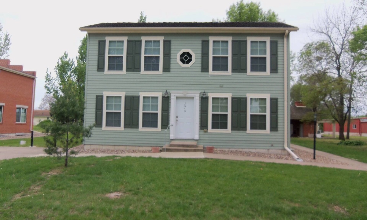 Nauvoo House | Deseret Heritage Manor, 2040 Knight Street, Nauvoo IL