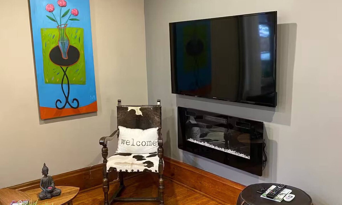 Elora Apartment | Devin's Dream