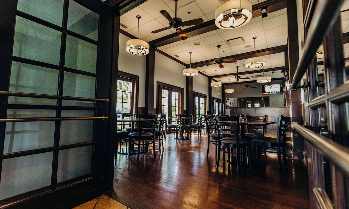 Russell Hotel | Doubletree by Hilton Pleasant Prairie Kenosha