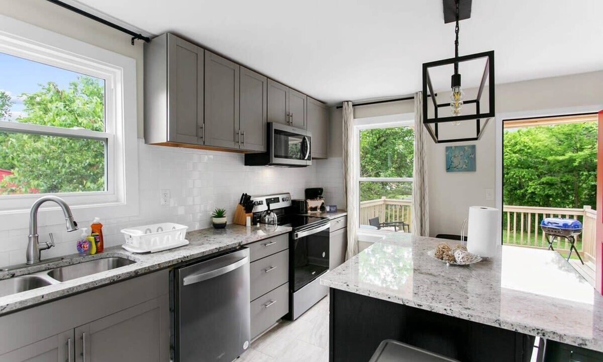 Birmingham House | Dugan Ave Dugout - Unit A