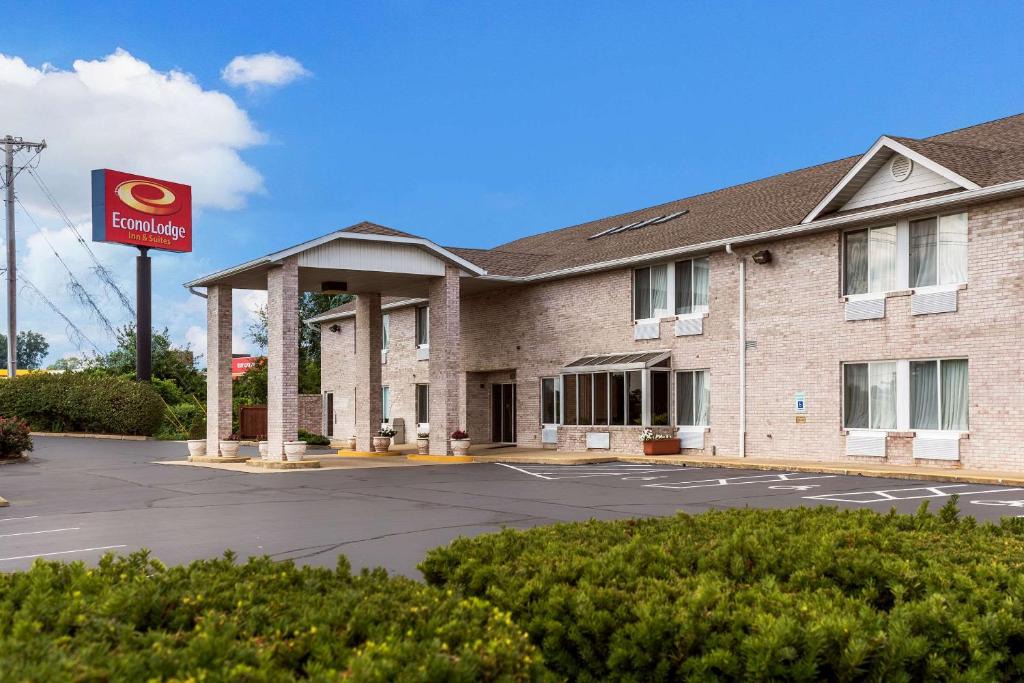 Fairview Heights Hotel | Econo Lodge Inn & Suites Fairview Heights St Louis
