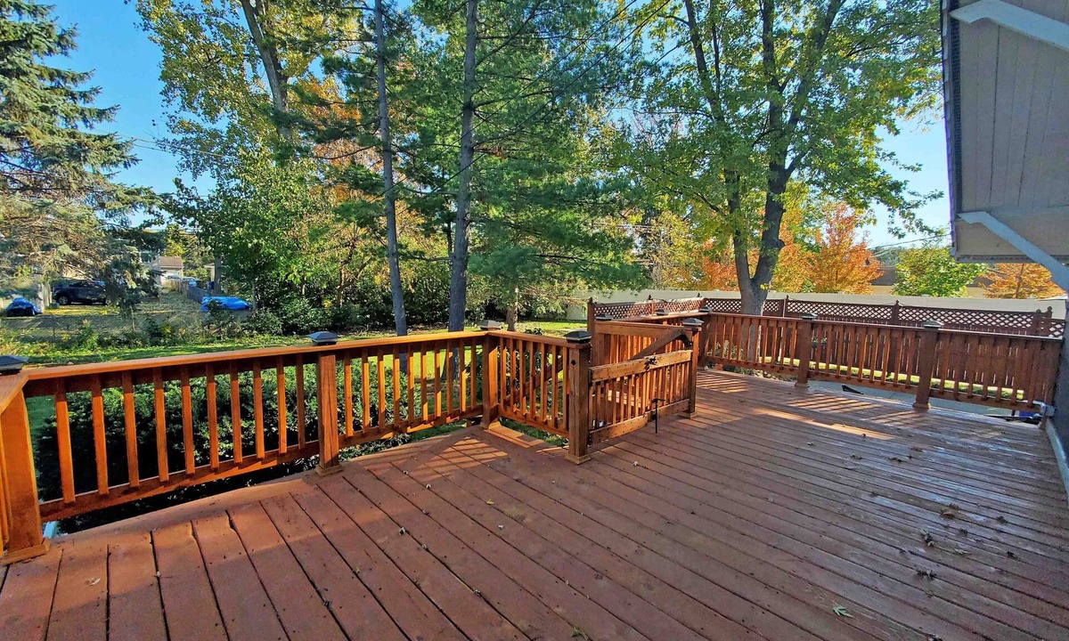 Wood Dale House | Elegant 3BD Chalet! 🌲15min to ORD/Train 2 Dwntwn!