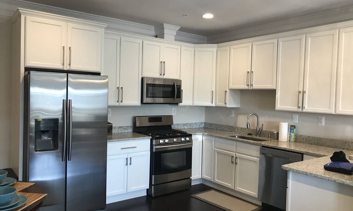 Park View Condo | Entire Extra Large Luxury 3 bedroom Condo