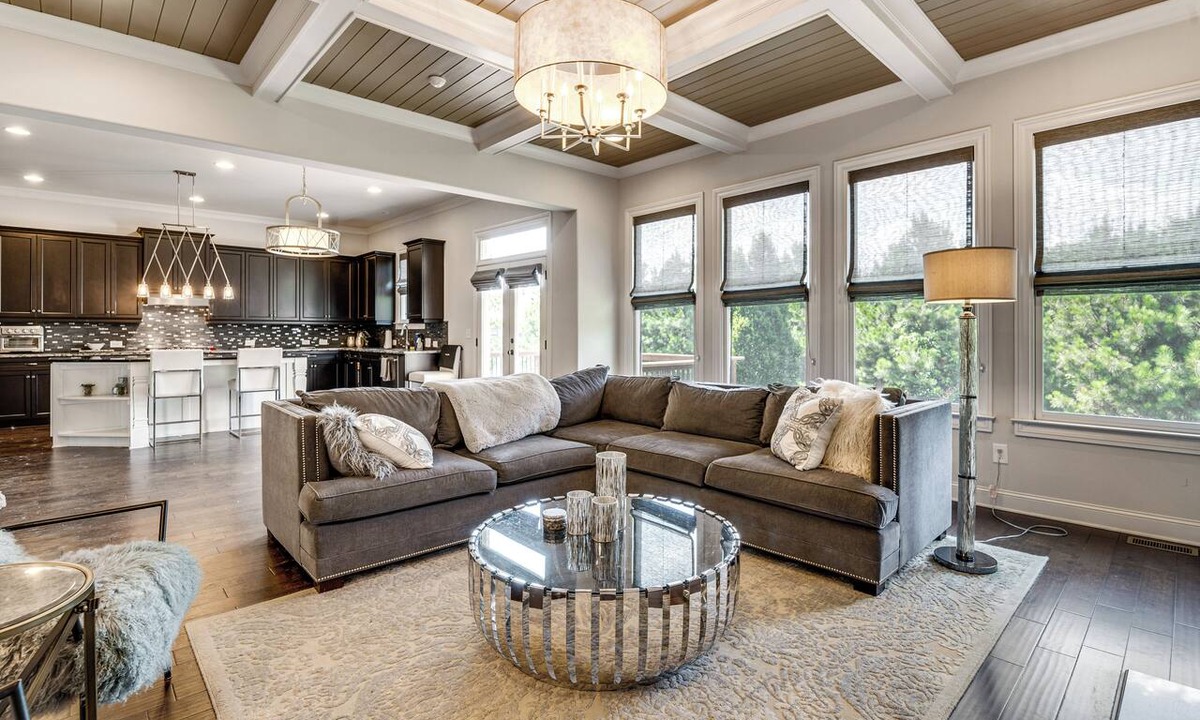 Johns Creek House | Executive 5BR Stay in Duluth w/ Pool Access