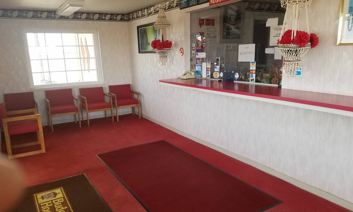 Panhandle Hotel | Executive Inn