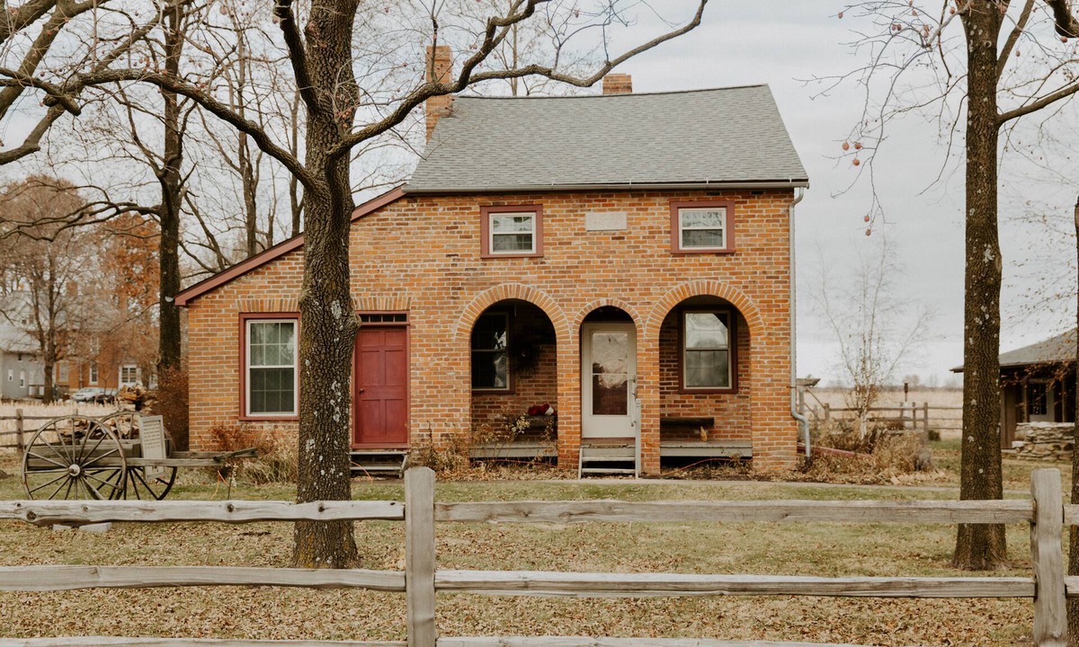 Nauvoo House | Experience Beautiful Pioneer Home In Nauvoo!