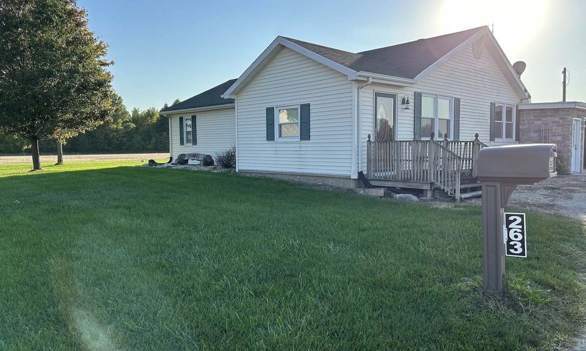 Lakewood  Shelby County House | Family Friendly Home in Cowden
