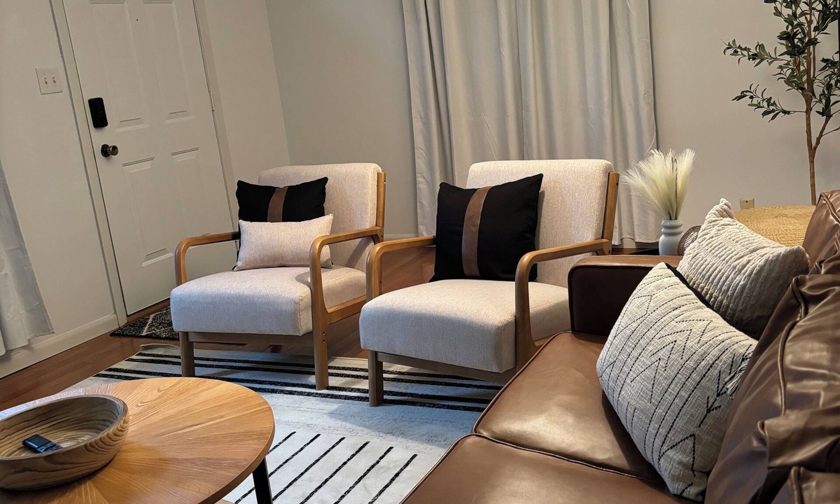 Bloomington House | Family Friendly ranch home just 8 minutes from Illinois State University
