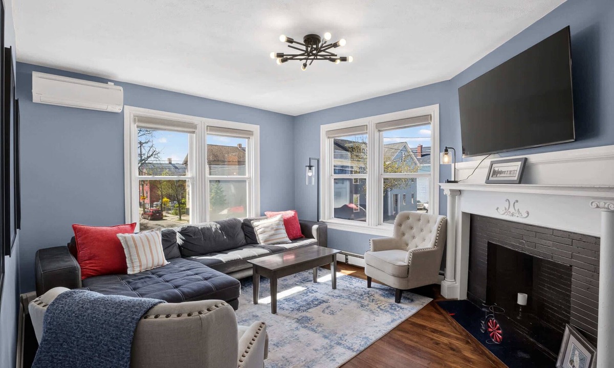 Federal Hill Condo | Federal Hill PRIDE 2 - Multi-Level Townhouse