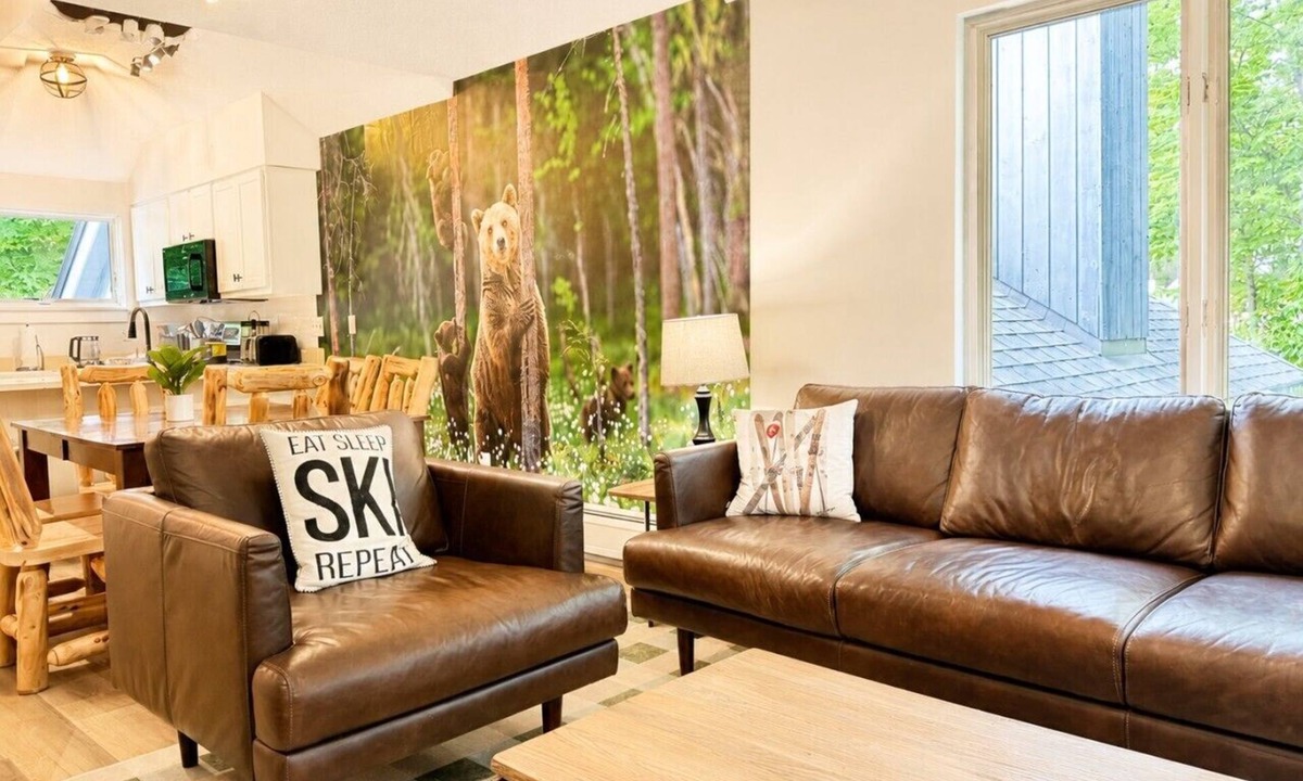 Killington Condo | FirBear- AC, Pool, Hot Tub, Sauna, Tennis, Gym