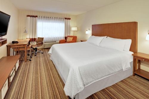 Cambridge Hotel | Four Points by Sheraton Cambridge Kitchener, Ontario