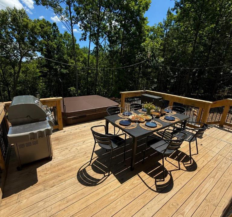 Front Royal House | Foxhole Cabin, New custom log cabin in Shenandoah Valley