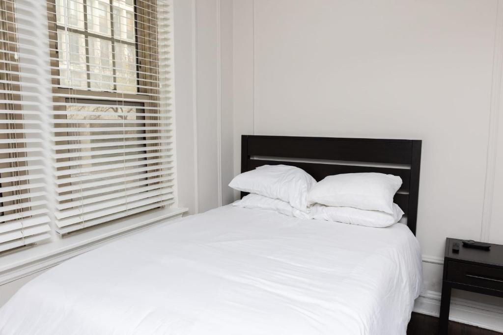 Hyde Park Apartment | FRONTDESK Studio Apt near The Museum of Science