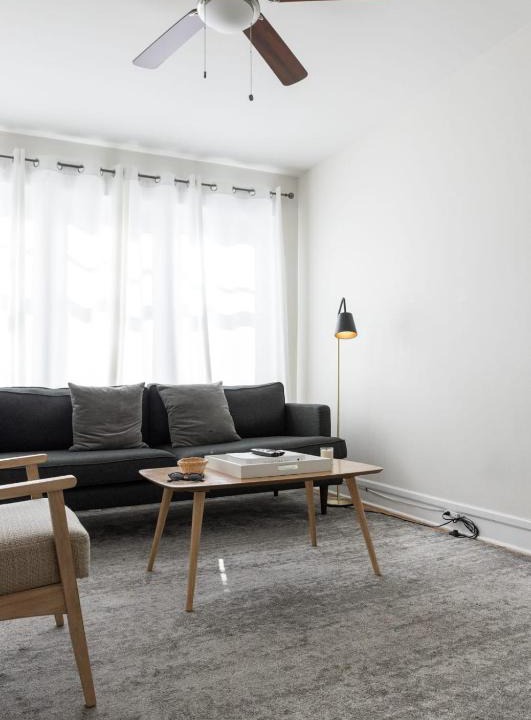 Bucktown Apartment | FRONTDESK Wicker Park 2 BR Apt with Courtyard