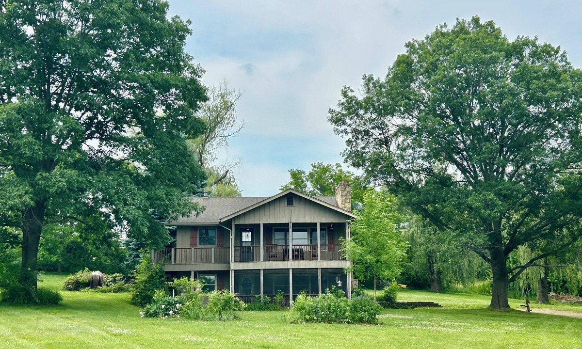 The Galena Territory House | Galena Getawaynn