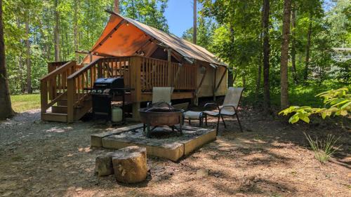 Coalmont Other | Glamping Tent with Deck Near The Caverns and Waterfalls