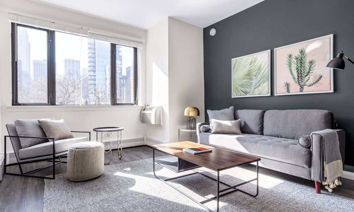 Gold Coast Apartment | Gorgeous Gold Coast 1BR nr. Mariano Park & Oak St. Beach, by Blueground