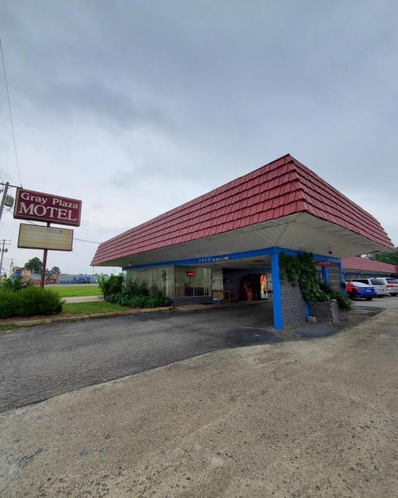 West Frankfort Hotel | Gray Plaza Motel West Frankfort