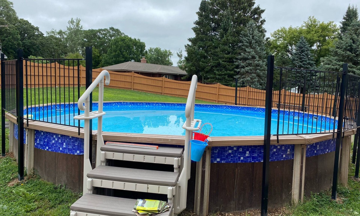 Solon Mills House | Great kayaking, biking and hiking get away with Jacuzzi tub in master bathroom