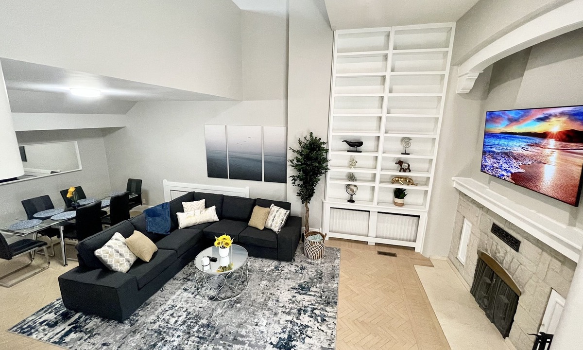 Old Town Apartment | GROUP LUX in Old Town/Gold Coast (+private roof)