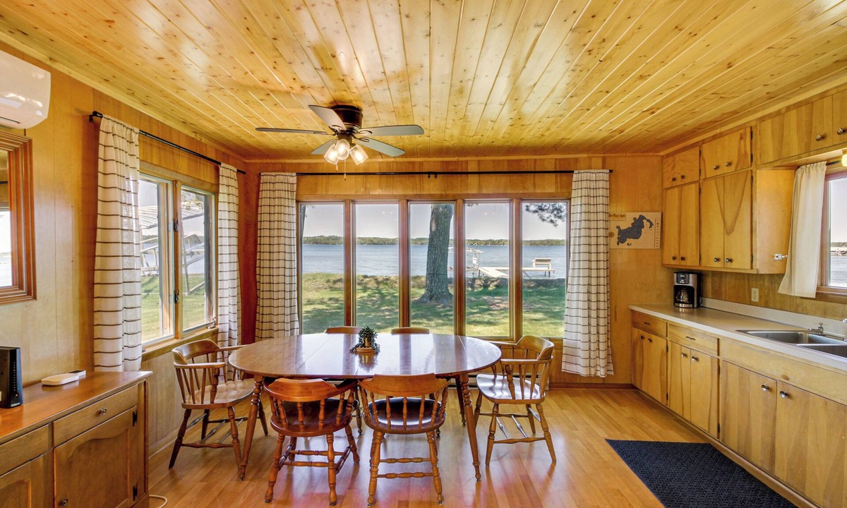 Hackensack Cottage | Hackensack Waterfront Retreat on Tenmile Lake