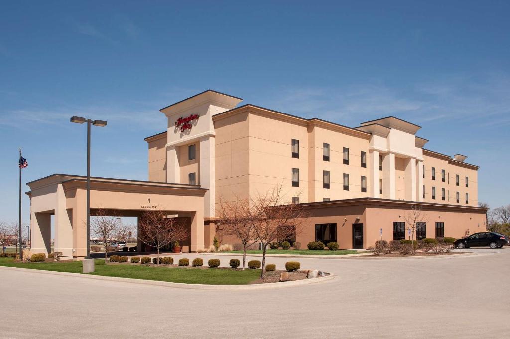 Macomb Hotel | Hampton Inn Macomb