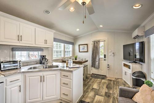 Pleasant Mount House | Hidden Gem Cottages & Cozy Suites At Equestrian House