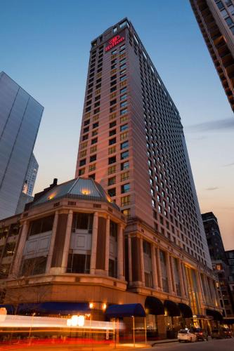 Streeterville Hotel | Hilton Chicago Magnificent Mile Suites