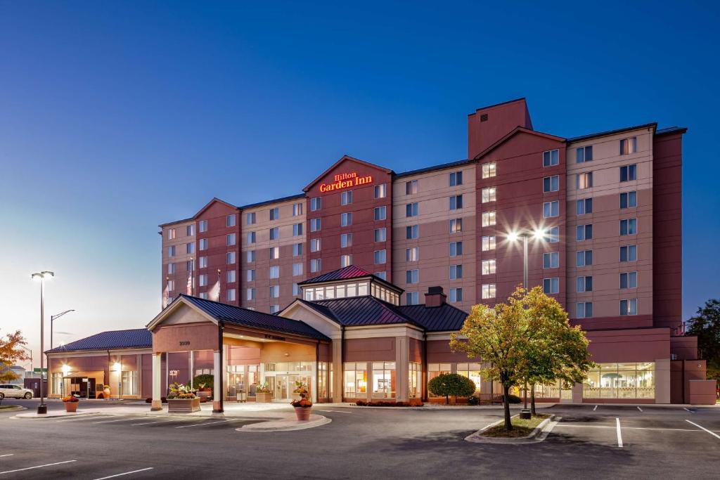 Des Plaines Hotel | Hilton Garden Inn Chicago O'Hare Airport