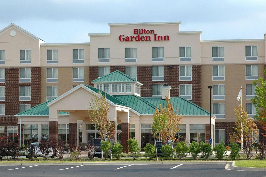 Warrenville Hotel | Hilton Garden Inn Naperville/Warrenville