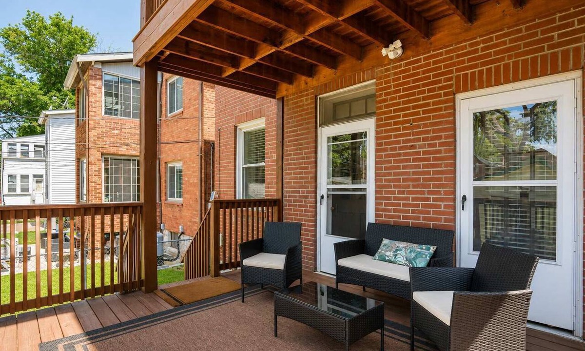 St. Louis Condo | Historic 2BR with Deck, Games & Garage