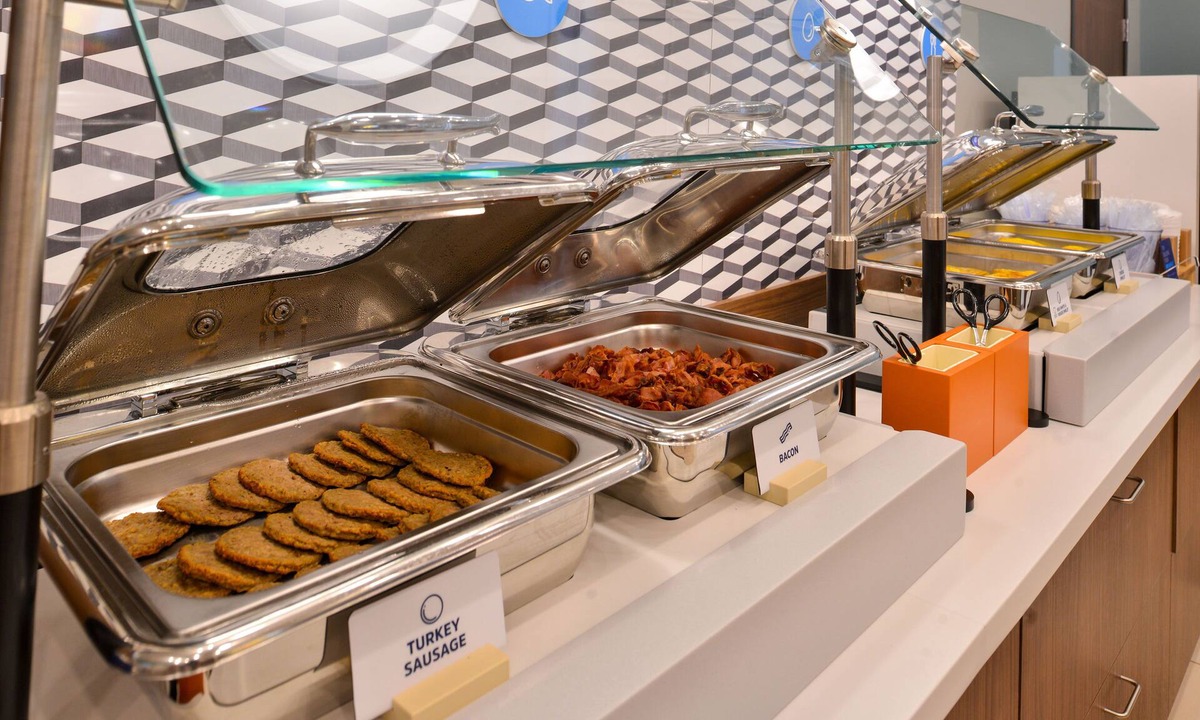 Danville Hotel | Holiday Inn Express Hotel & Suites Danville by IHG